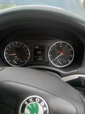 Skoda Octavia 1.6TDI, снимка 6
