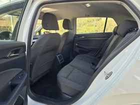 VW Golf 1.5 eTSI - 131к.с. - Топ състояние, снимка 14