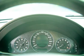 Mercedes-Benz E 500, снимка 6