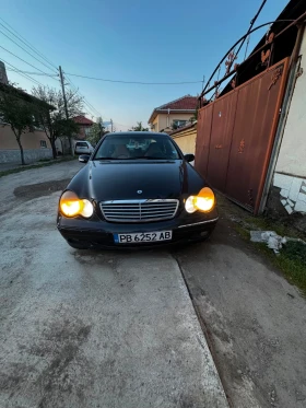 Mercedes-Benz C 220, снимка 1