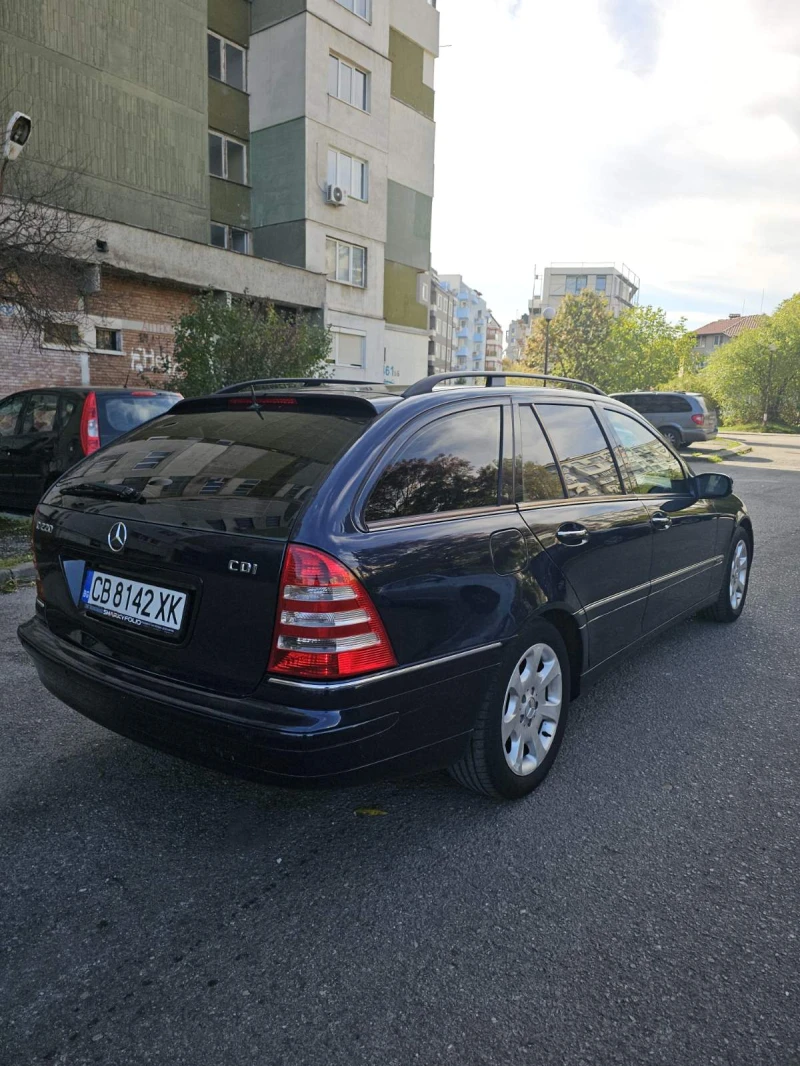 Mercedes-Benz C 220, снимка 2 - Автомобили и джипове - 47633430