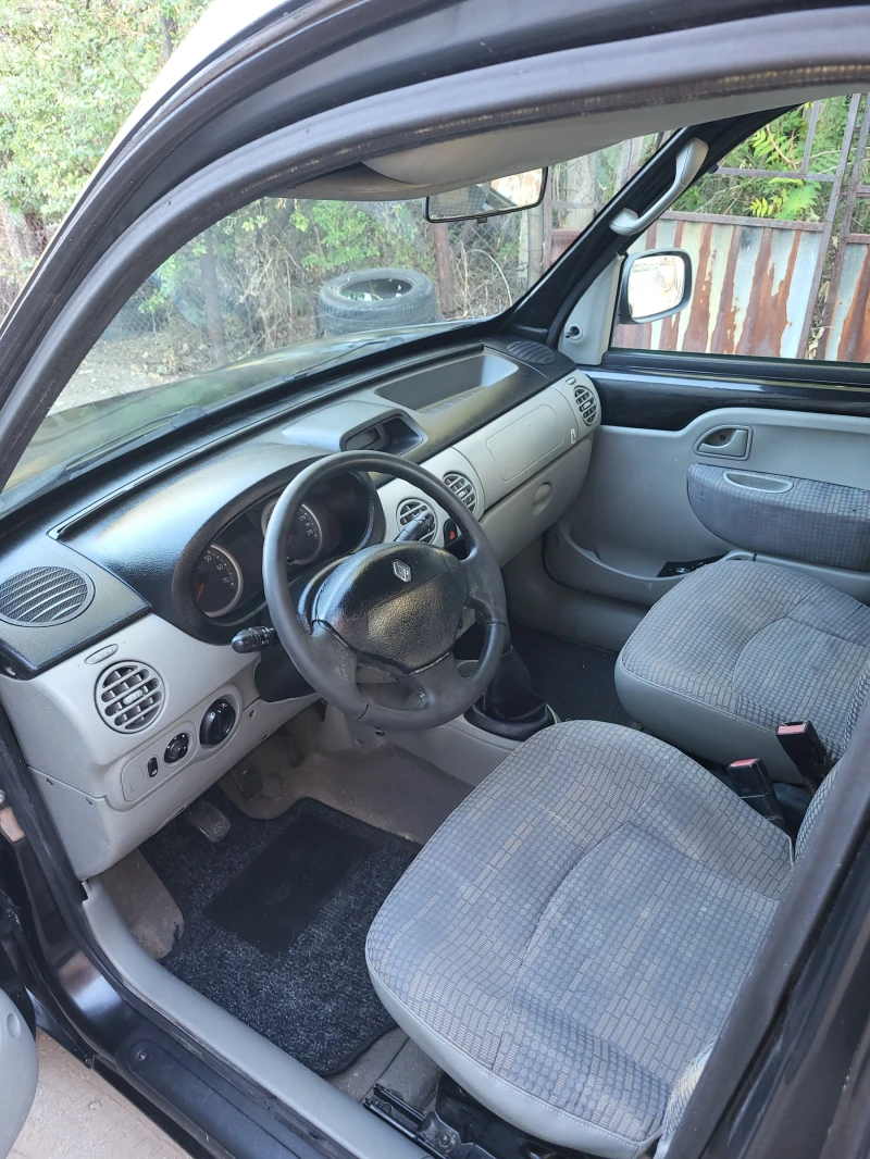 Renault Kangoo 1.5dci, снимка 8 - Автомобили и джипове - 49507027