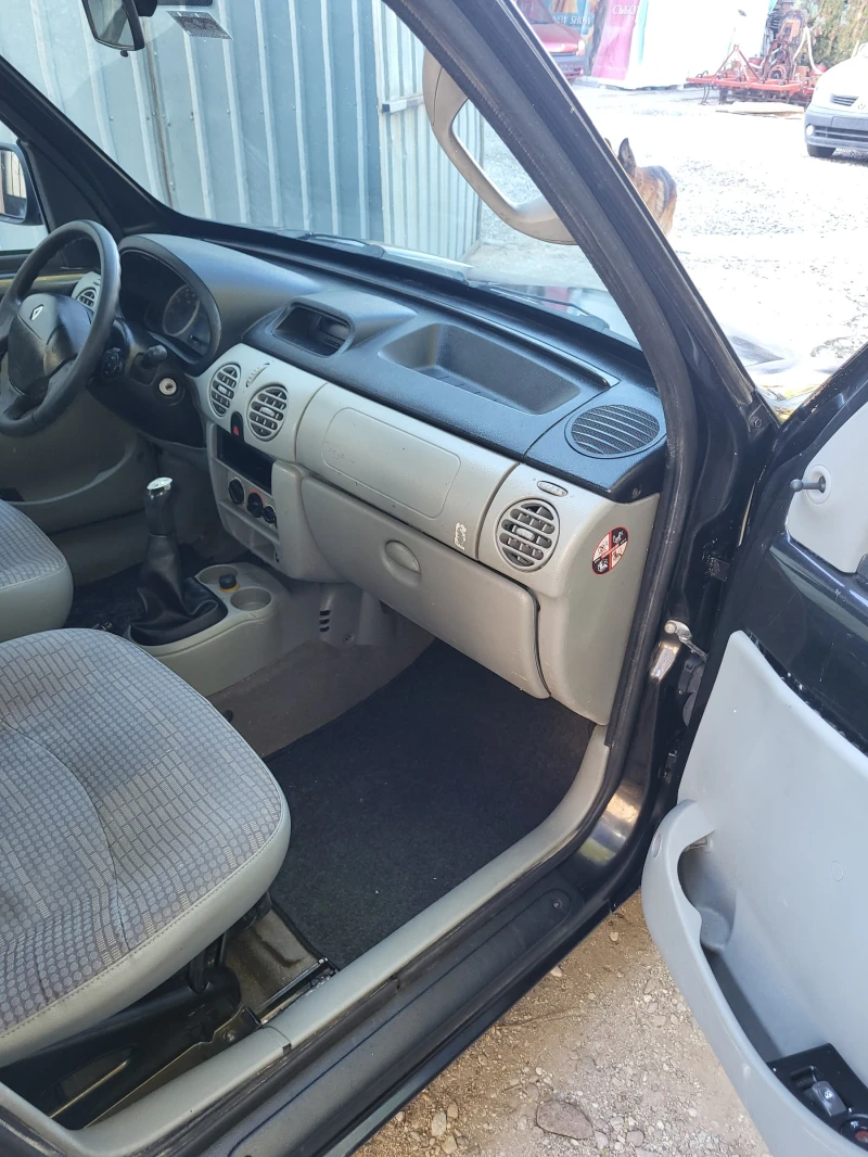 Renault Kangoo 1.5dci, снимка 3 - Автомобили и джипове - 49507027