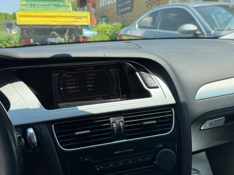 Audi A4, снимка 9 - Автомобили и джипове - 52443622