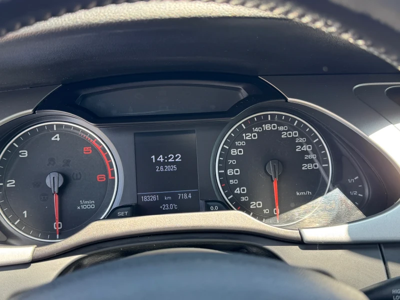 Audi A4, снимка 8 - Автомобили и джипове - 52443622