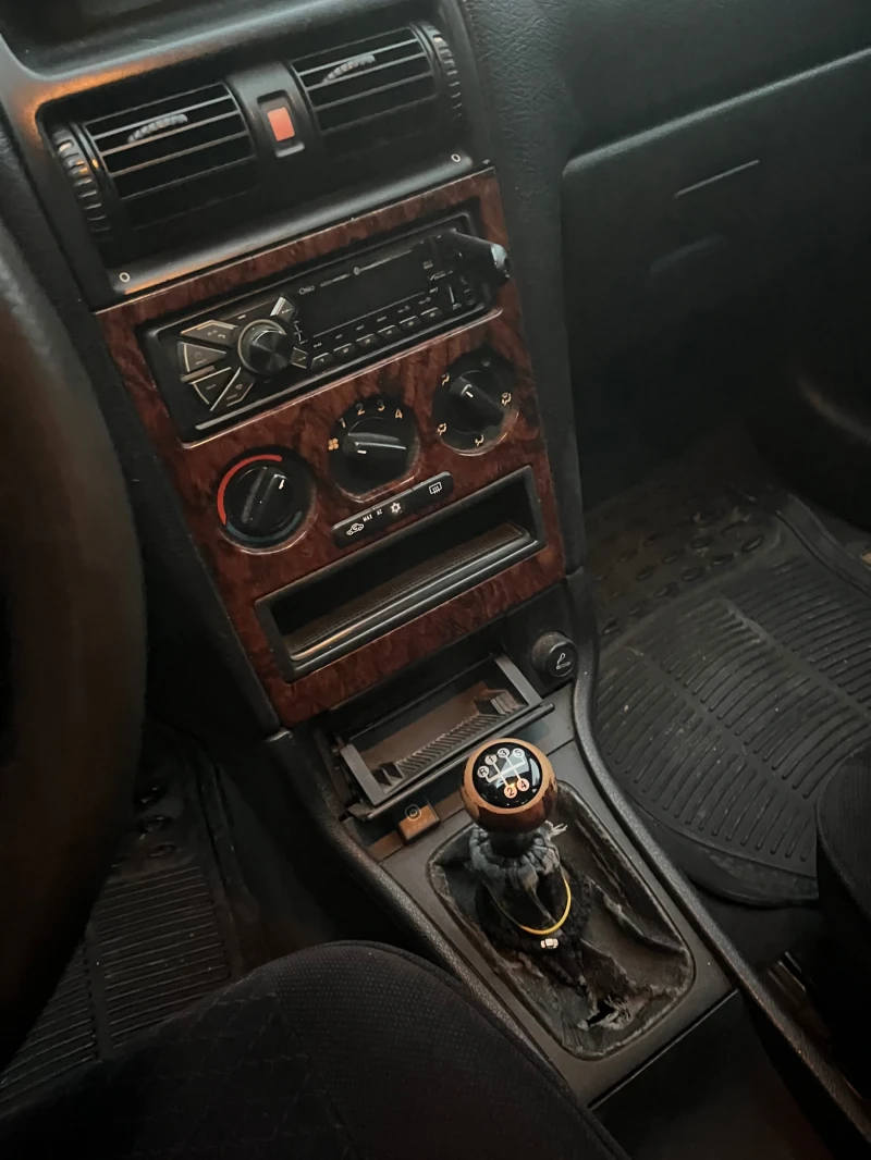 Opel Astra, снимка 7 - Автомобили и джипове - 52575704