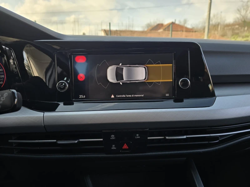 VW Golf 1.5 eTSI - 131к.с. - Топ състояние, снимка 16 - Автомобили и джипове - 52664059