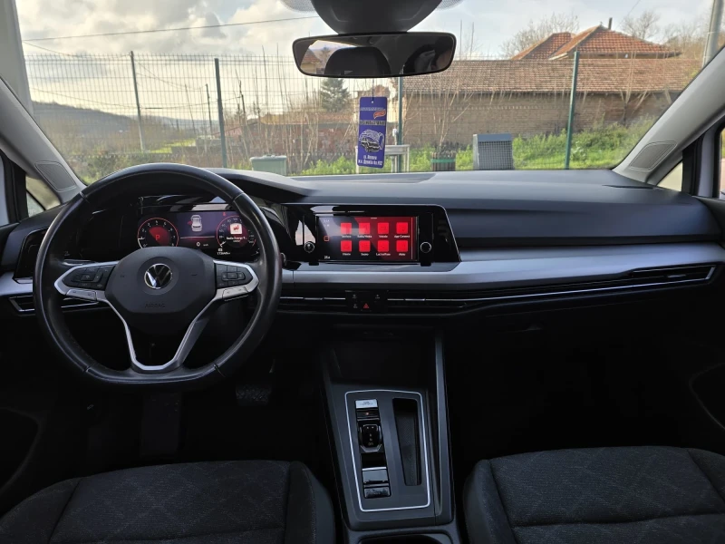 VW Golf 1.5 eTSI - 131к.с. - Топ състояние, снимка 13 - Автомобили и джипове - 52664059