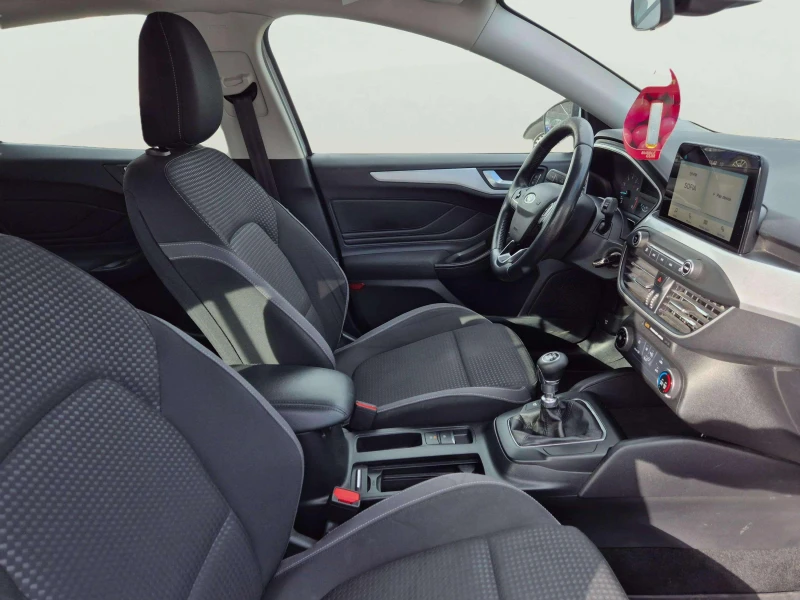 Ford Focus 1.0 EcoBoost, снимка 11 - Автомобили и джипове - 53046671