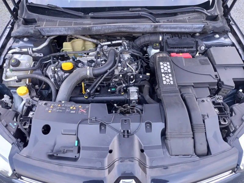 Renault Megane, снимка 15 - Автомобили и джипове - 53099165