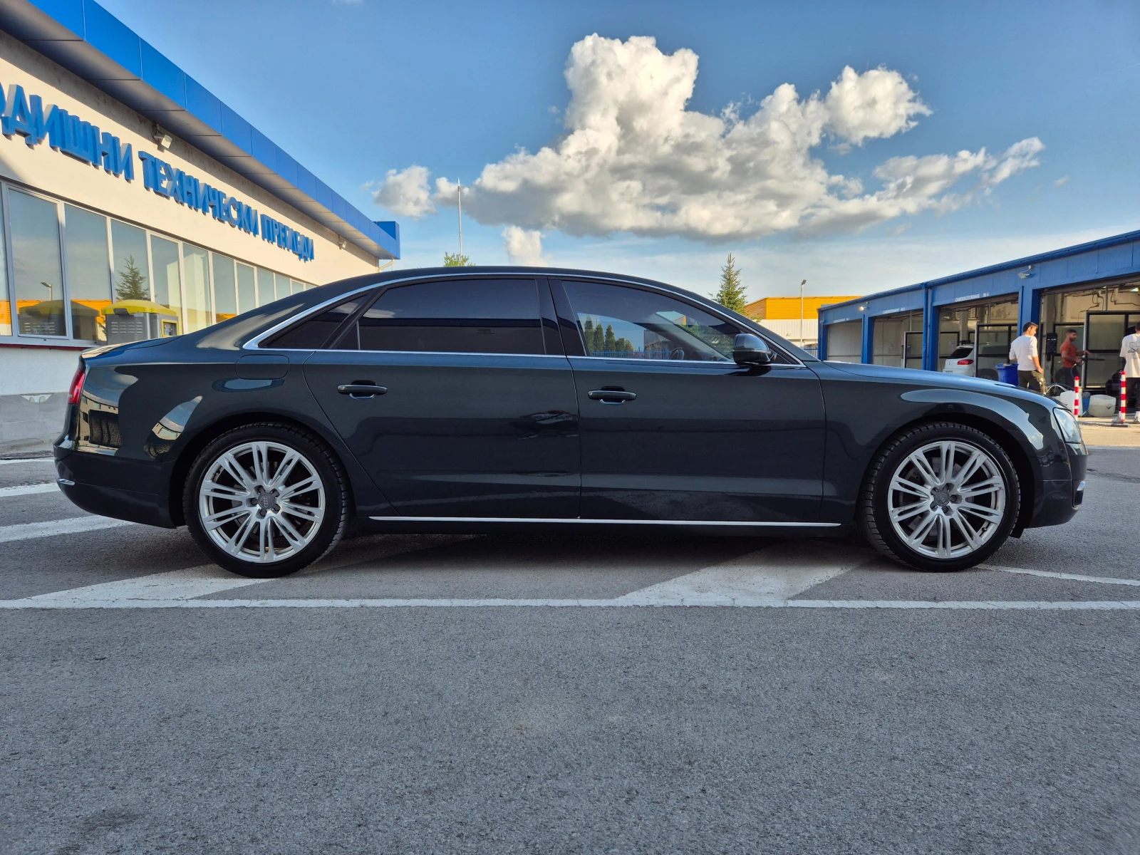 Audi A8 4.2TDI Long exclusive - изображение 4