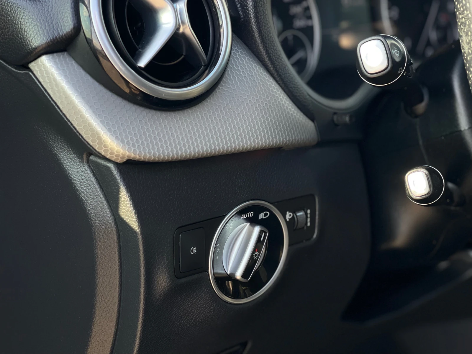 Mercedes-Benz B 180 Avantgard - изображение 8