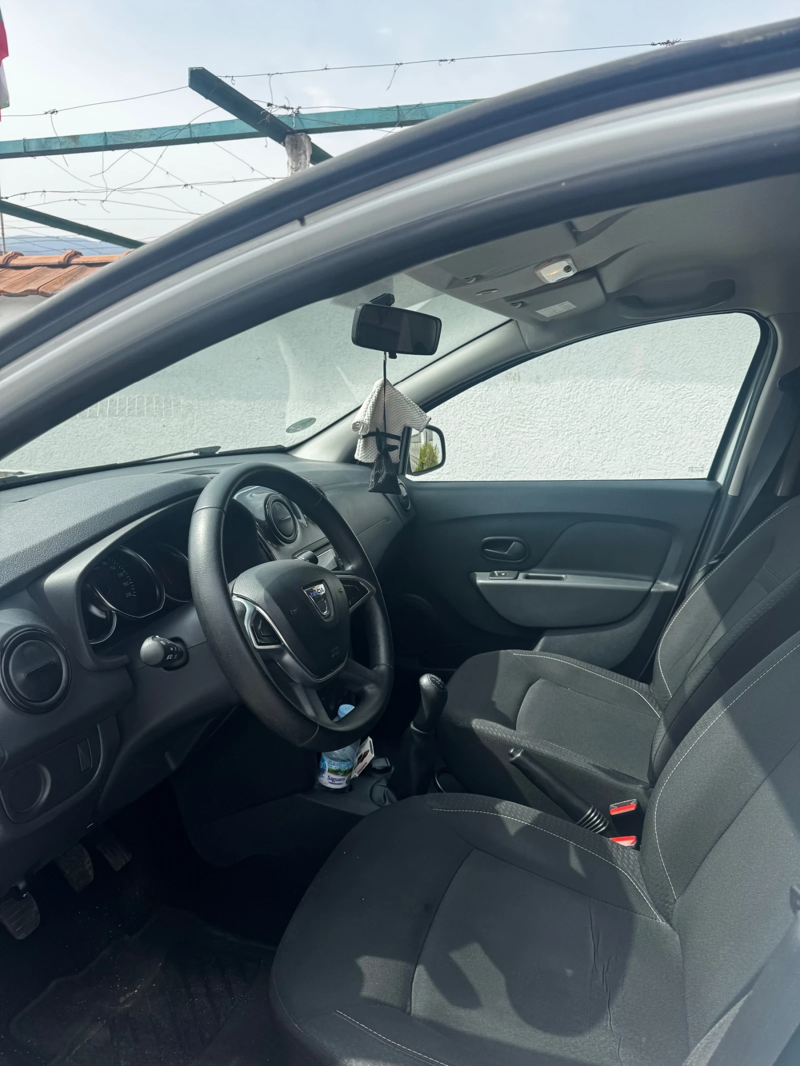 Dacia Sandero  - изображение 8