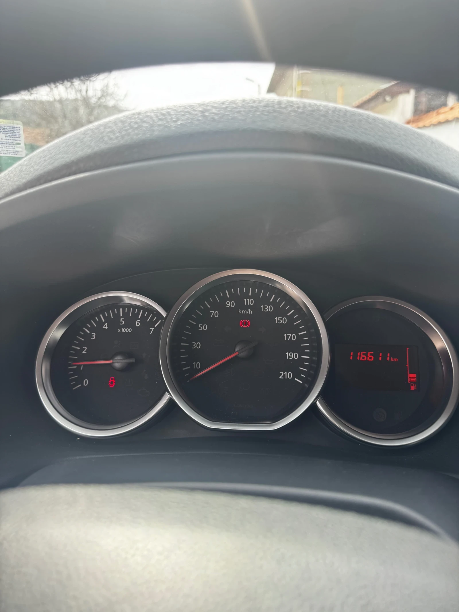 Dacia Sandero  - изображение 10