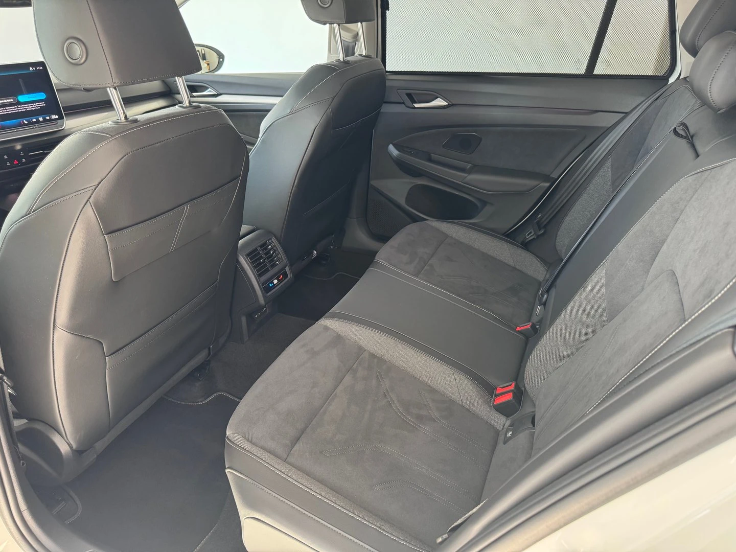 VW Golf Variant 8 Style 1.5 eTSI OPF DSG | Mobile.bg — изображение 10
