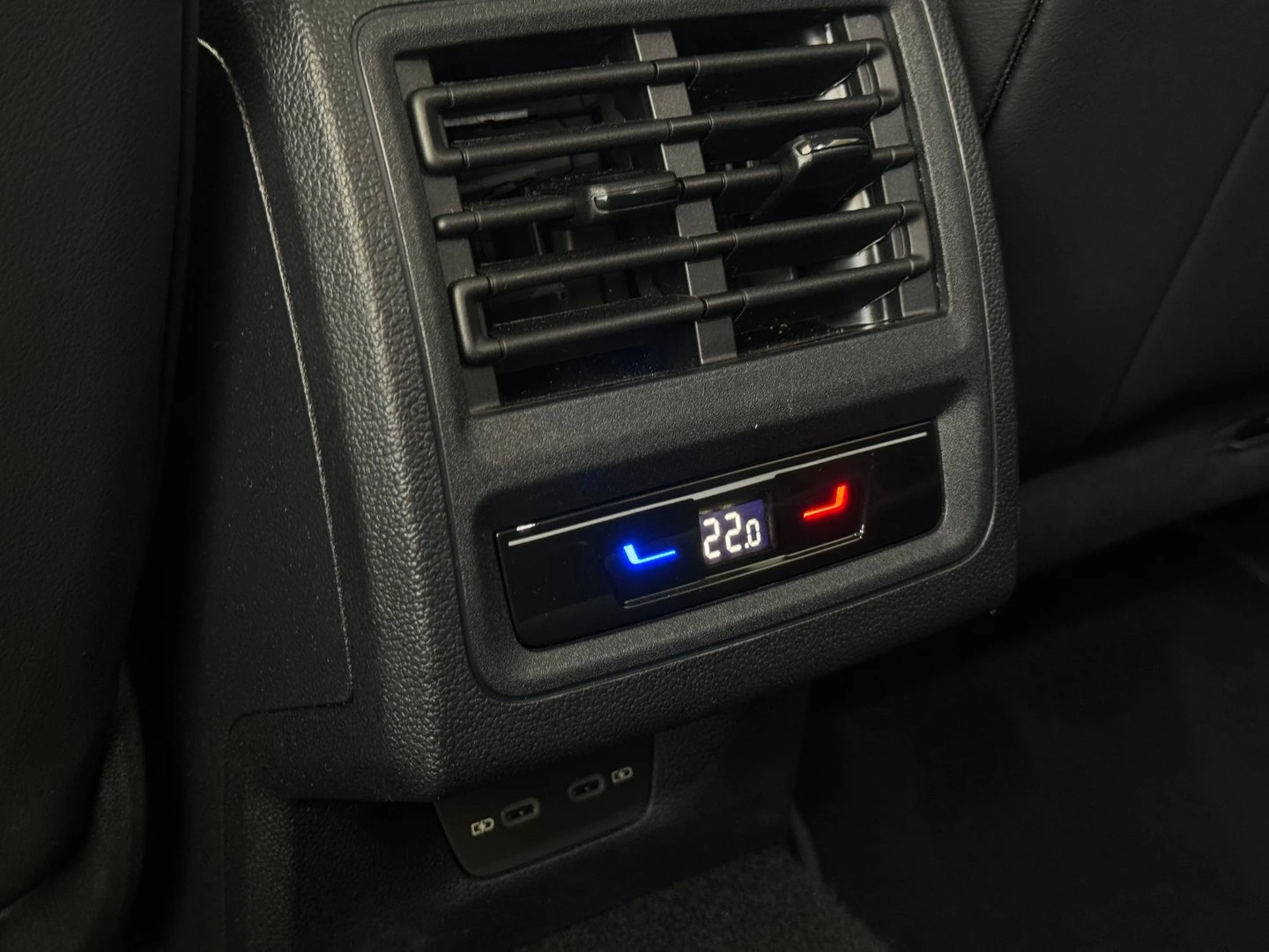 VW Golf Variant 8 Style 1.5 eTSI OPF DSG | Mobile.bg — изображение 11