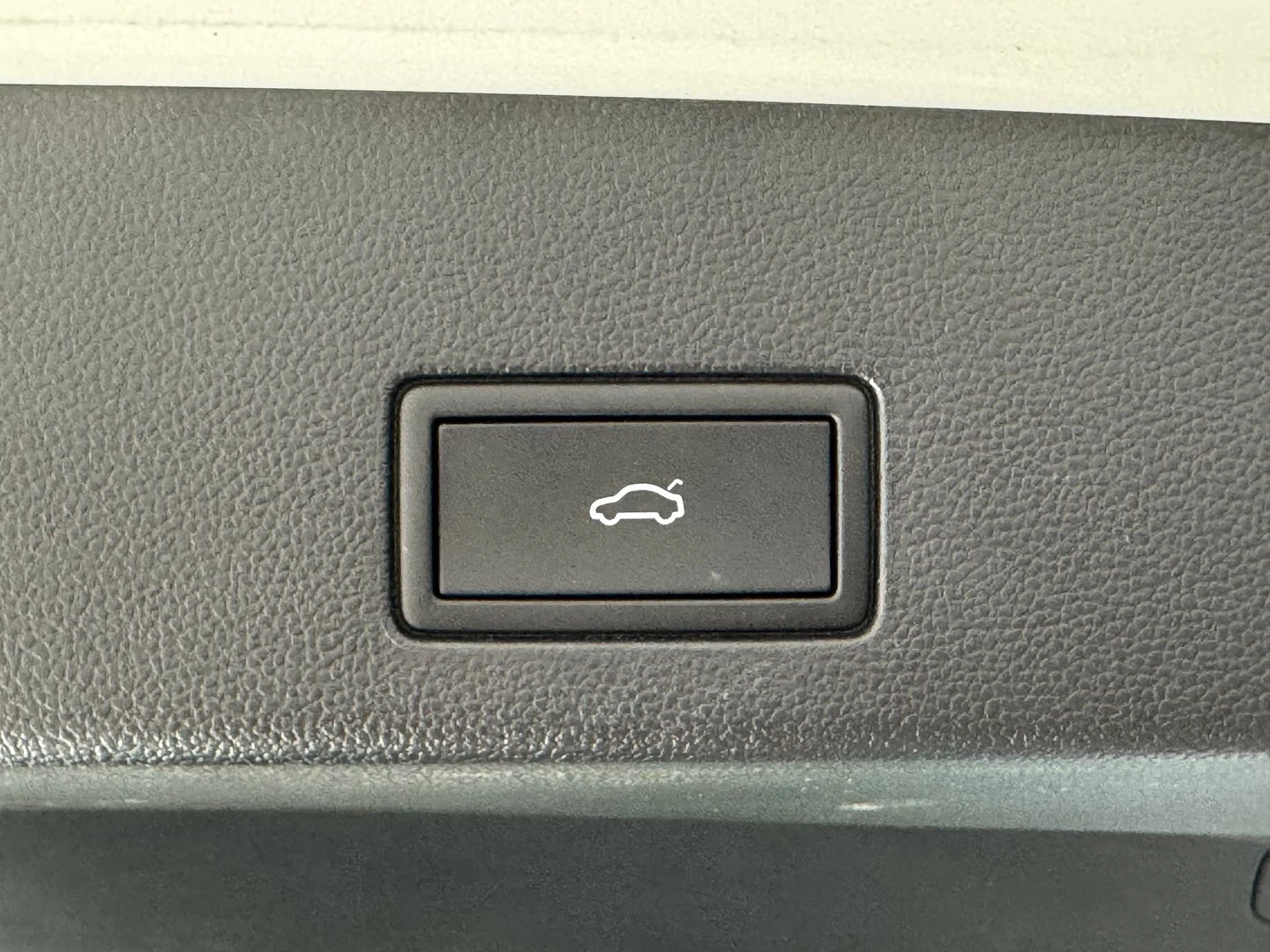 VW Golf Variant 8 Style 1.5 eTSI OPF DSG | Mobile.bg — изображение 15