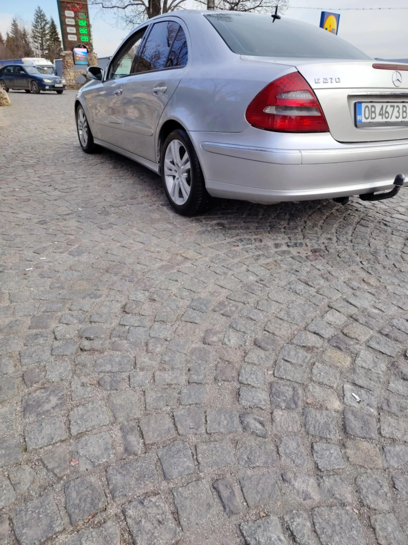 Mercedes-Benz E 270  - изображение 5