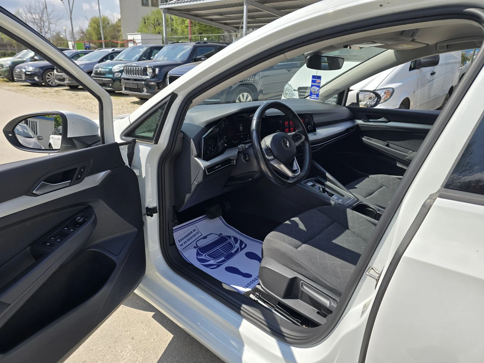 VW Golf 1.5 eTSI - 131к.с. - Топ състояние, снимка 10 - Автомобили и джипове - 52664059