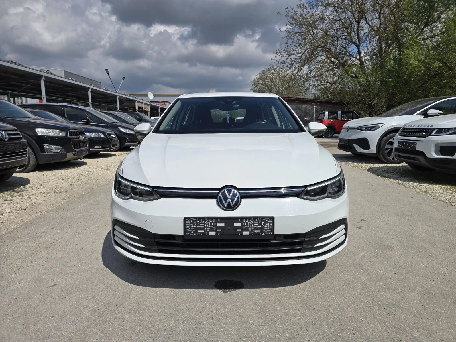 VW Golf 1.5 eTSI - 131к.с. - Топ състояние, снимка 5 - Автомобили и джипове - 52664059