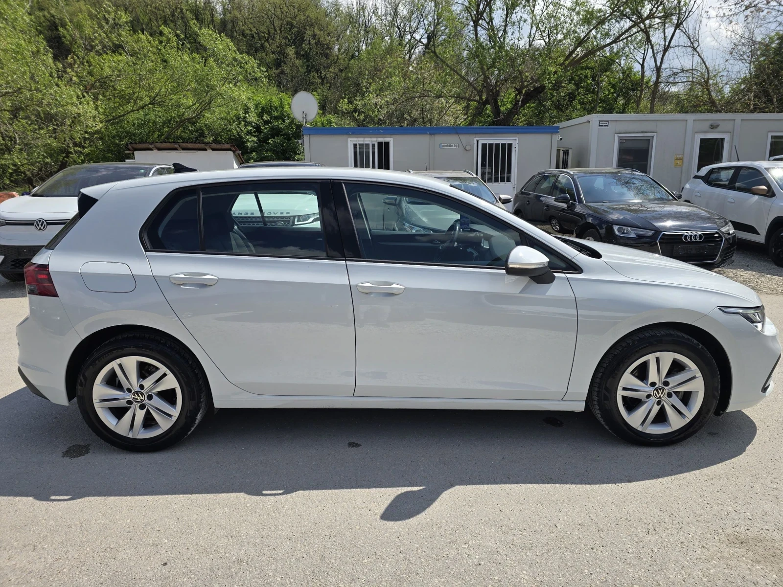 VW Golf 1.5 eTSI - 131к.с. - Топ състояние, снимка 8 - Автомобили и джипове - 52664059