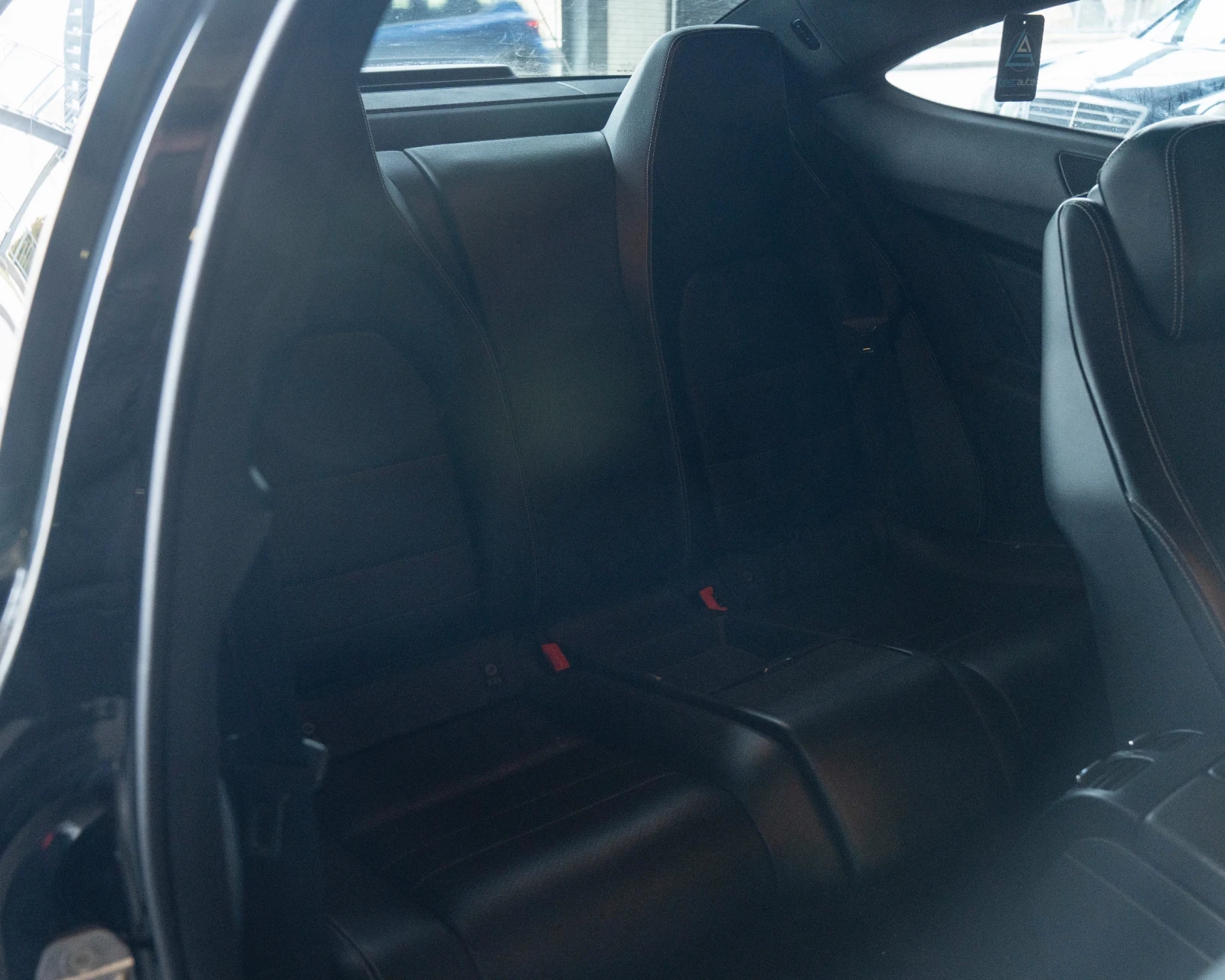 Mercedes-Benz C 220, снимка 11 - Автомобили и джипове - 53708520