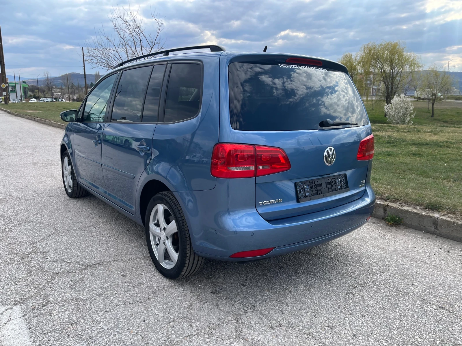 VW Touran 1.4 CNG DSG, снимка 3 - Автомобили и джипове - 53979882