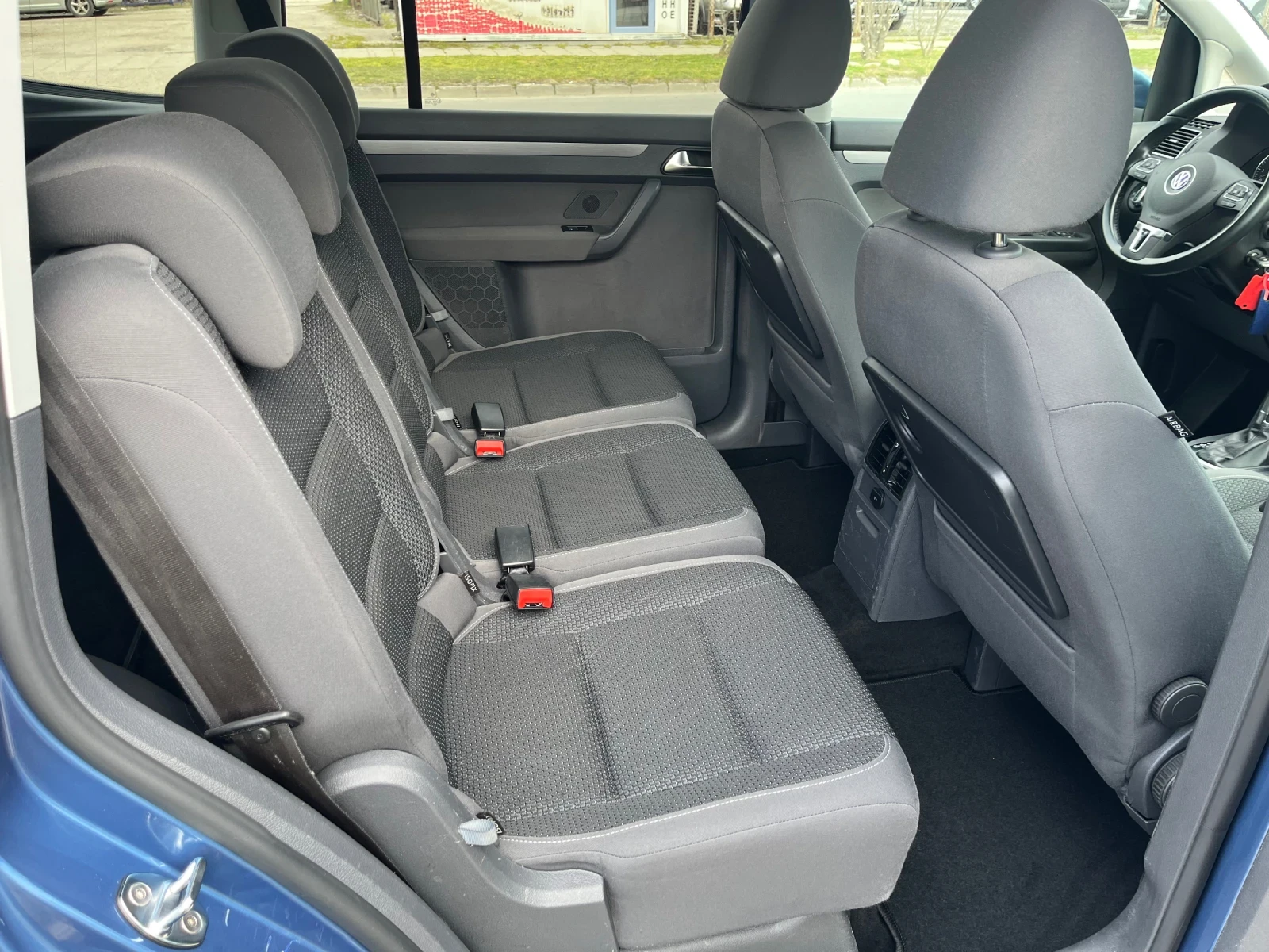 VW Touran 1.4 CNG DSG, снимка 9 - Автомобили и джипове - 53979882