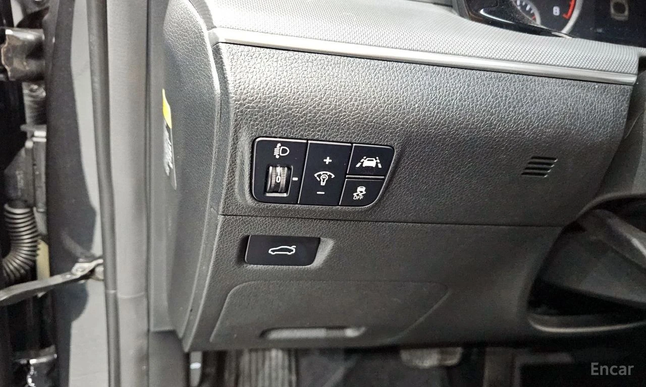 Kia K5 2.0* PRESTIGE* LANE-ASSIST* REAR-CAMERA* KEYLESS* , снимка 14 - Автомобили и джипове - 54508776