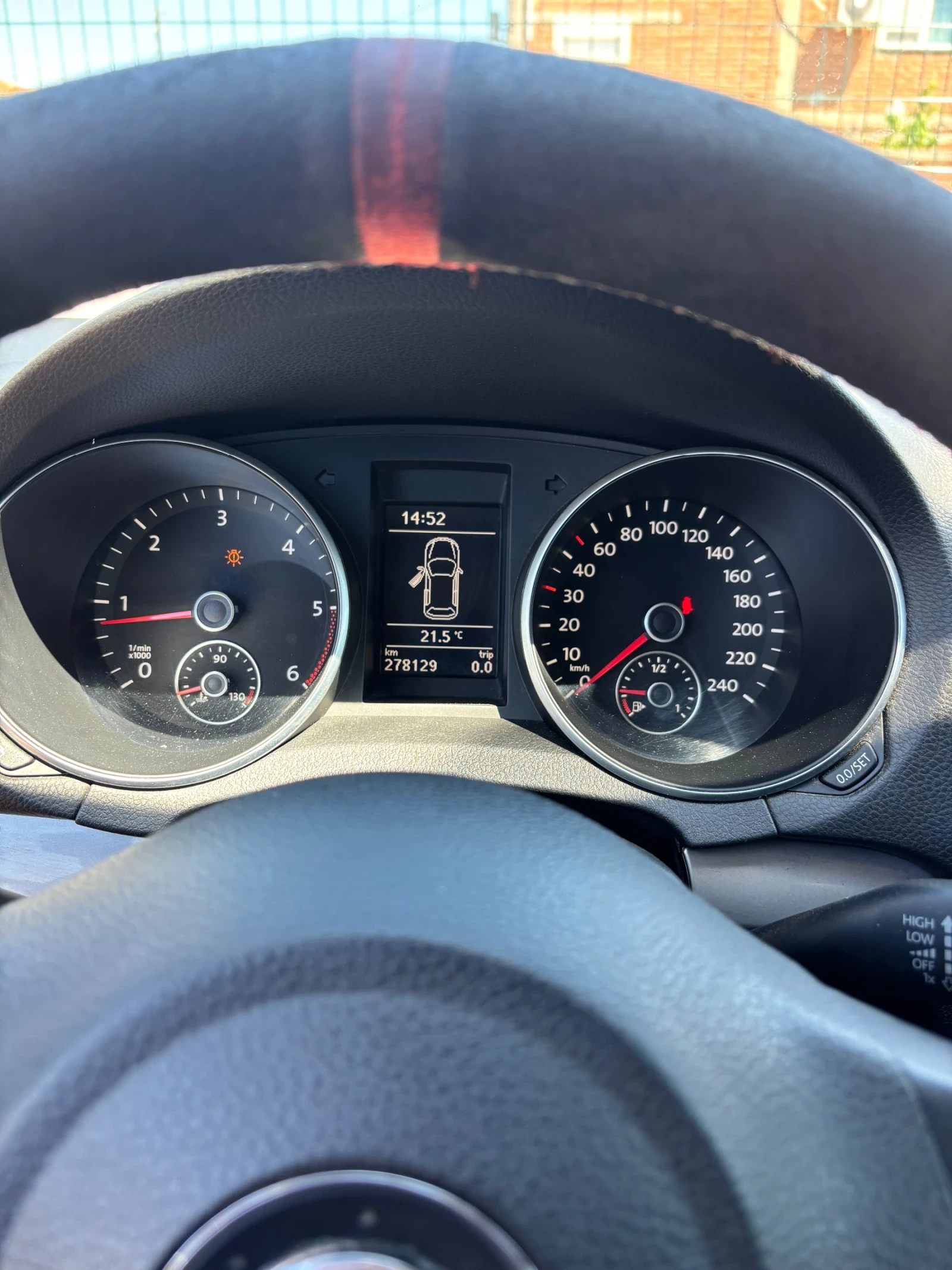 VW Golf, снимка 10 - Автомобили и джипове - 54553456