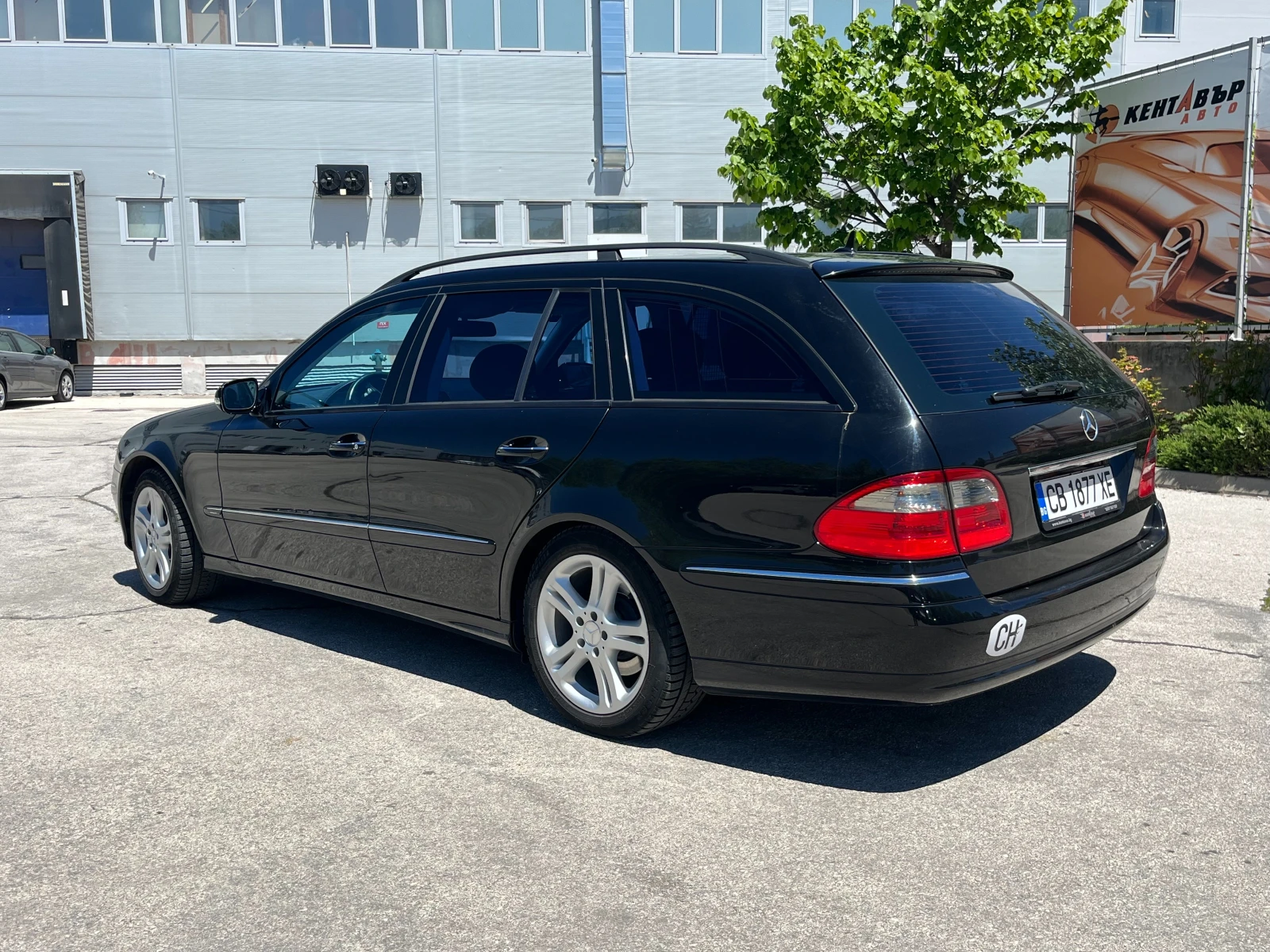 Mercedes-Benz E 280 3.0i 231 к.с. , снимка 3 - Автомобили и джипове - 54554062