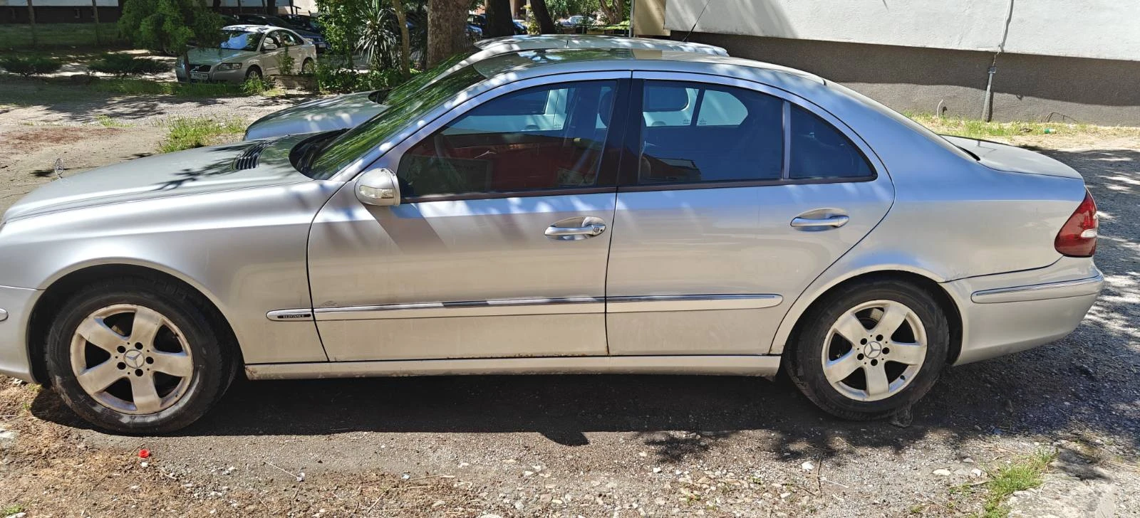 Mercedes-Benz E 220 W211, снимка 4 - Автомобили и джипове - 54692113