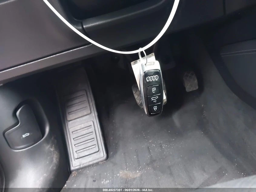Audi E-Tron Premium Plus Quattro, снимка 11 - Автомобили и джипове - 54874439