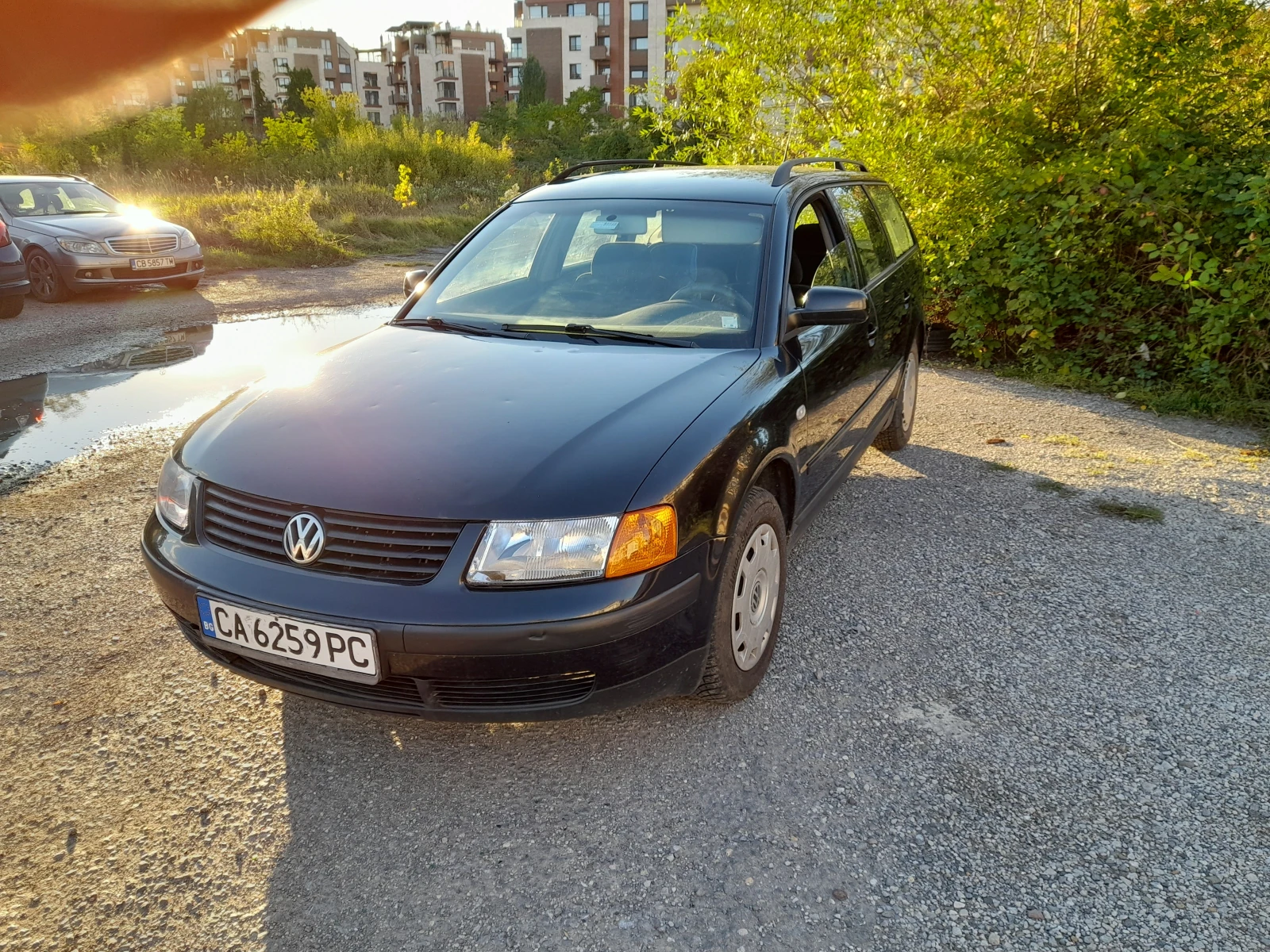 VW Passat 1.6, снимка 2 - Автомобили и джипове - 54909280