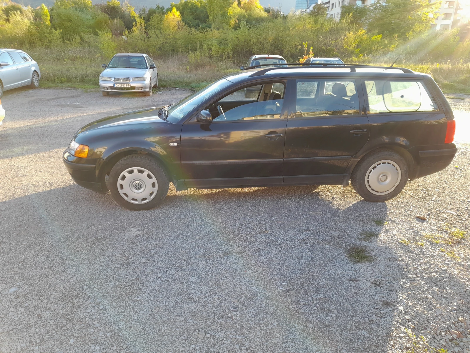 VW Passat 1.6, снимка 3 - Автомобили и джипове - 54909280