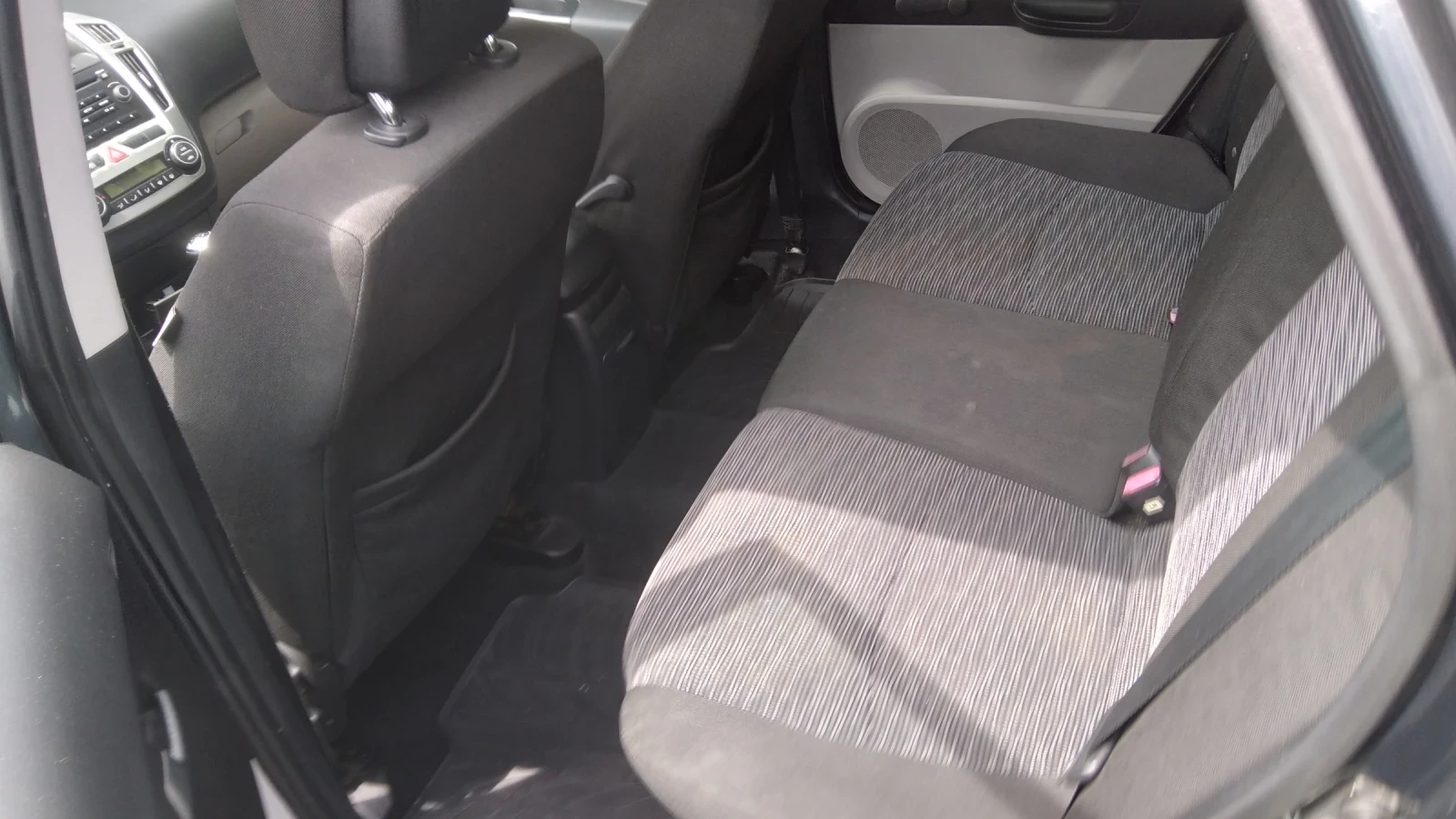 Kia Ceed  1.6i  125кс.Бензин, снимка 9 - Автомобили и джипове - 55079669