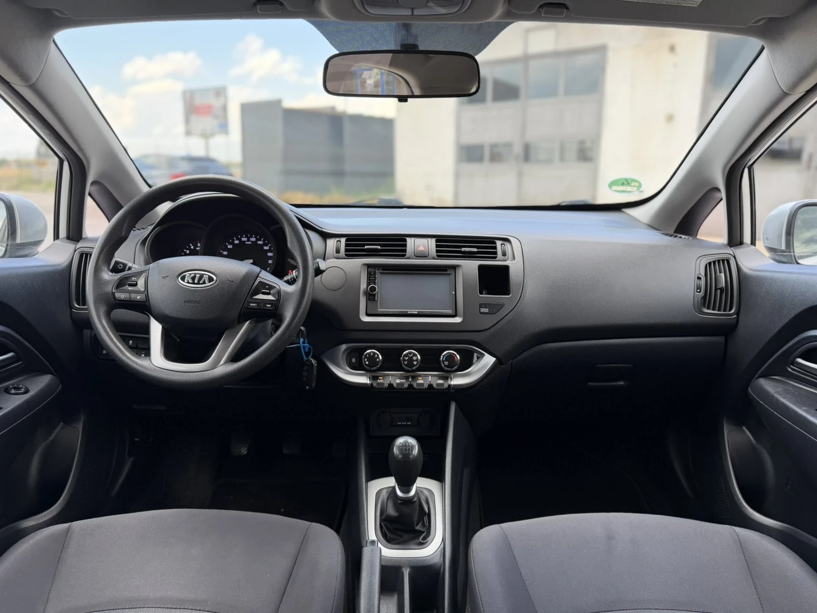 Kia Rio, снимка 13 - Автомобили и джипове - 55156993