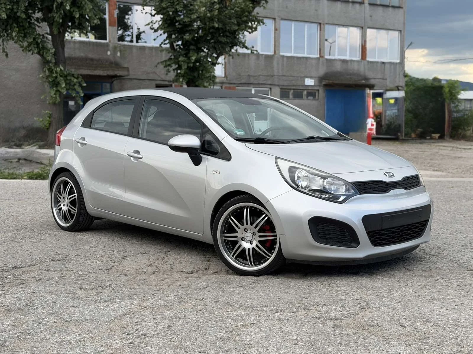 Kia Rio, снимка 4 - Автомобили и джипове - 55156993