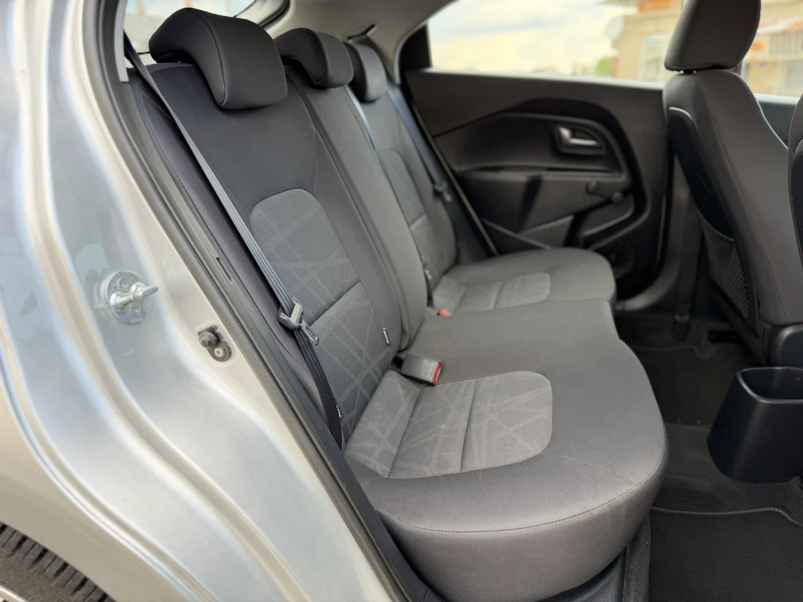 Kia Rio, снимка 14 - Автомобили и джипове - 55156993