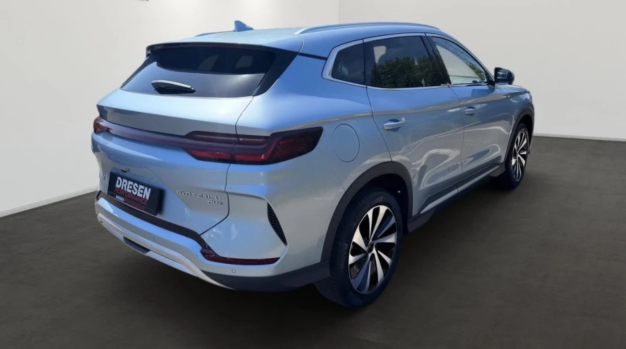 BYD Seal U DM-i DESIGN PHEV 1.5 238KW NAVI, KLIMA, ALL, снимка 3 - Автомобили и джипове - 55251303