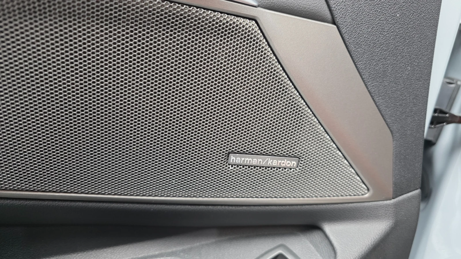 BMW M3 Touring Competition M xDrive, снимка 13 - Автомобили и джипове - 55414398