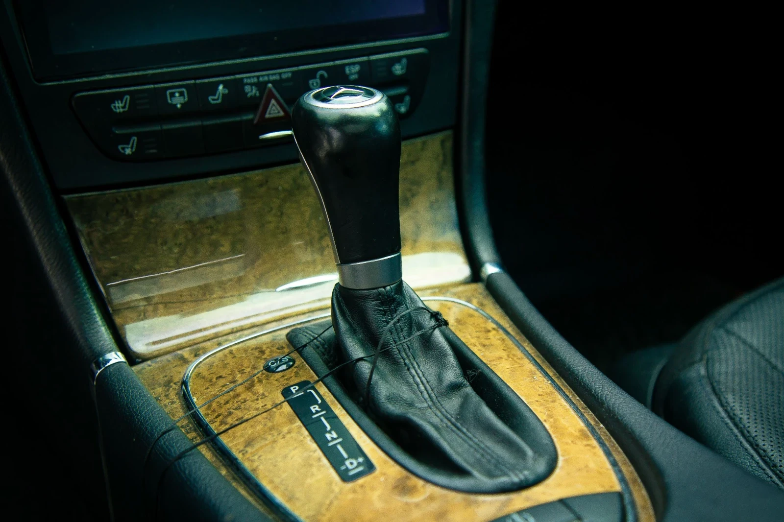 Mercedes-Benz E 500, снимка 7 - Автомобили и джипове - 55975736
