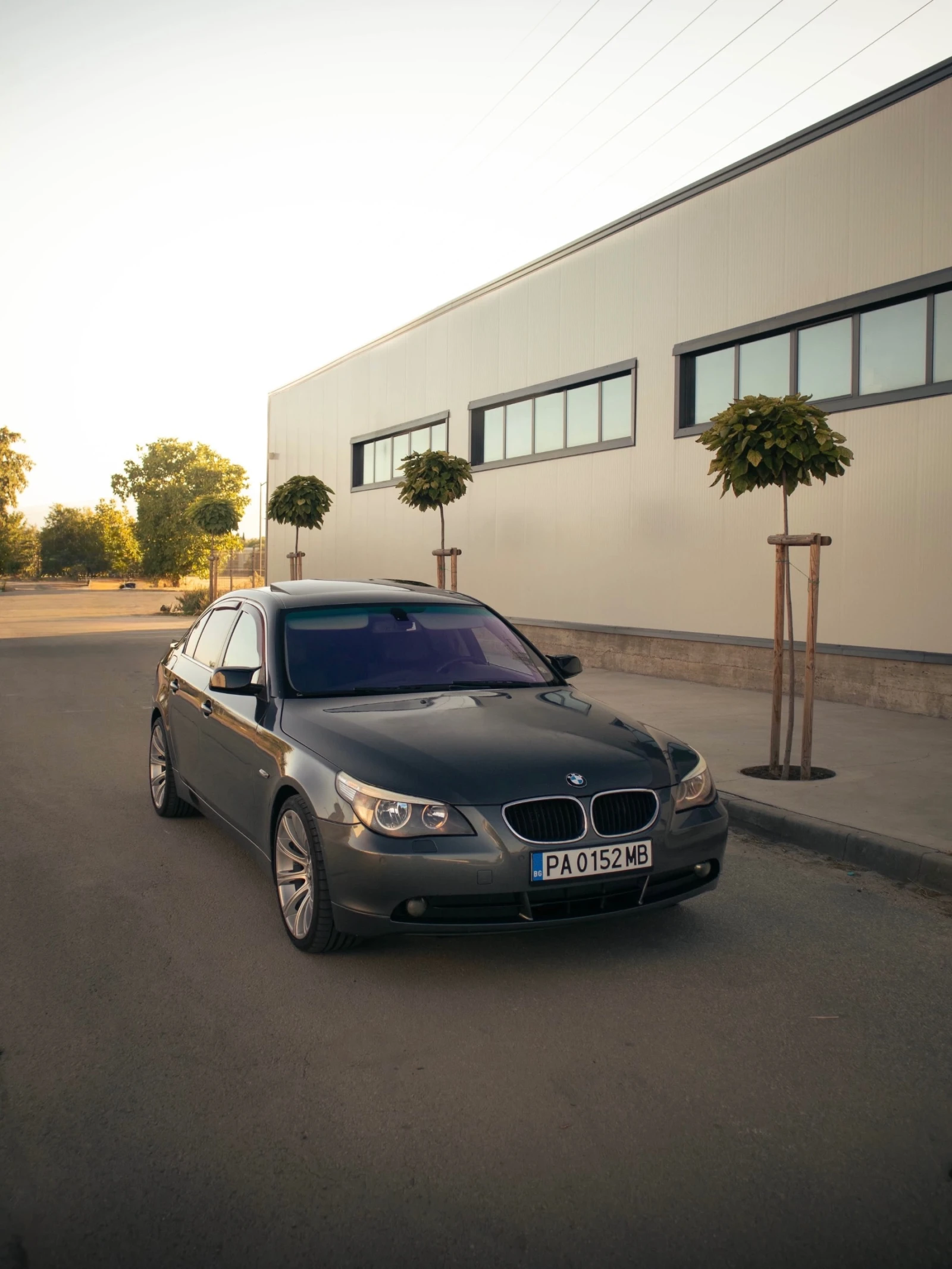 BMW 520 2.2, снимка 2 - Автомобили и джипове - 56023531