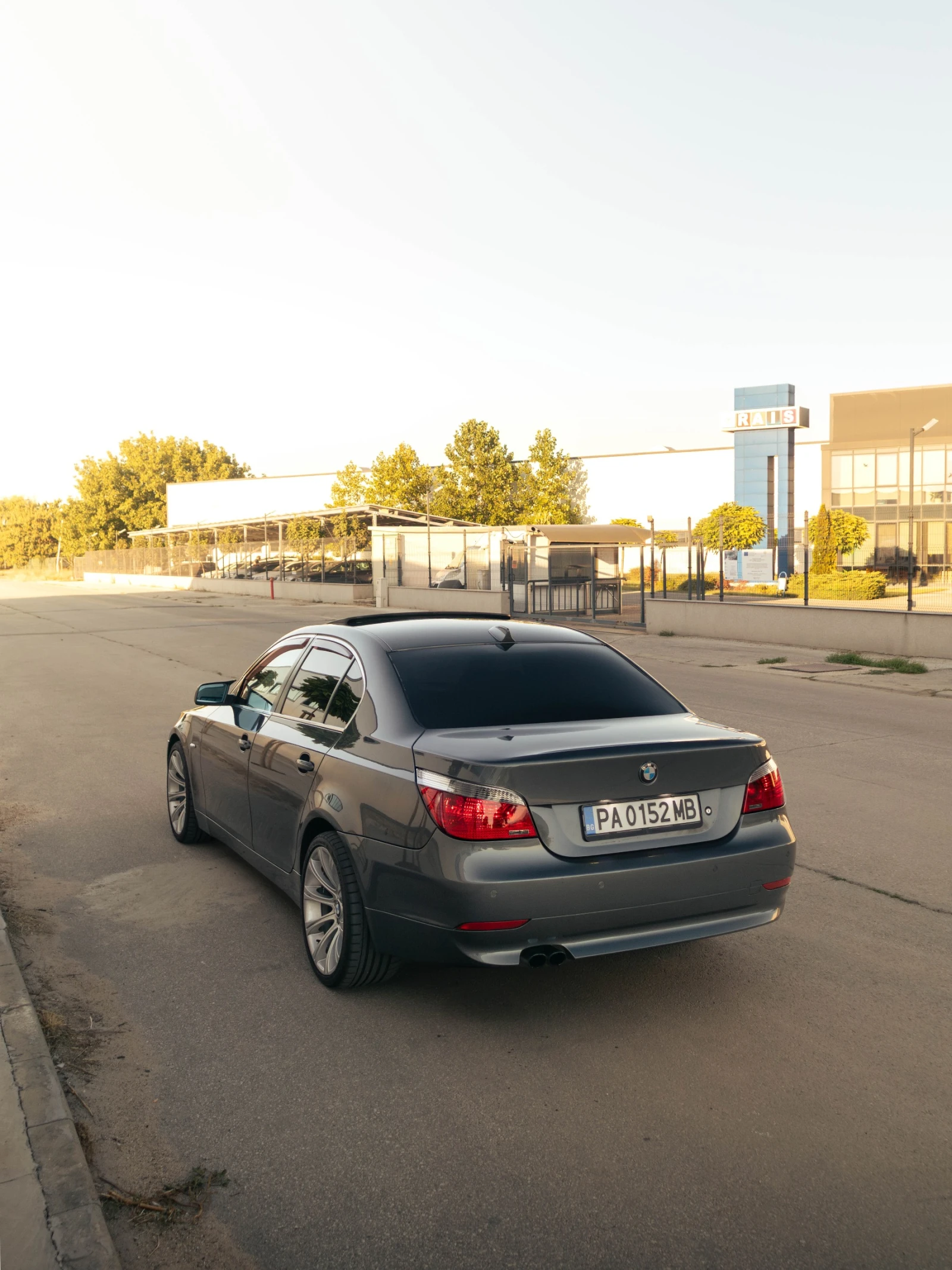 BMW 520 2.2, снимка 6 - Автомобили и джипове - 56023531