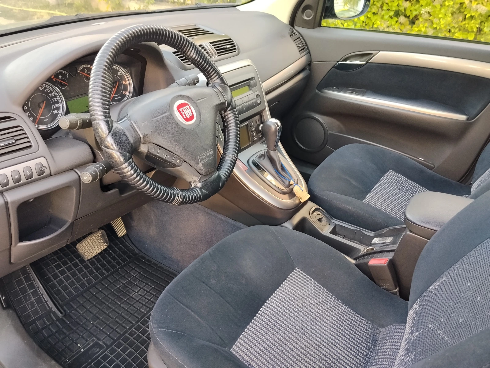 Fiat Croma 1.9 JTD, снимка 9 - Автомобили и джипове - 56192138