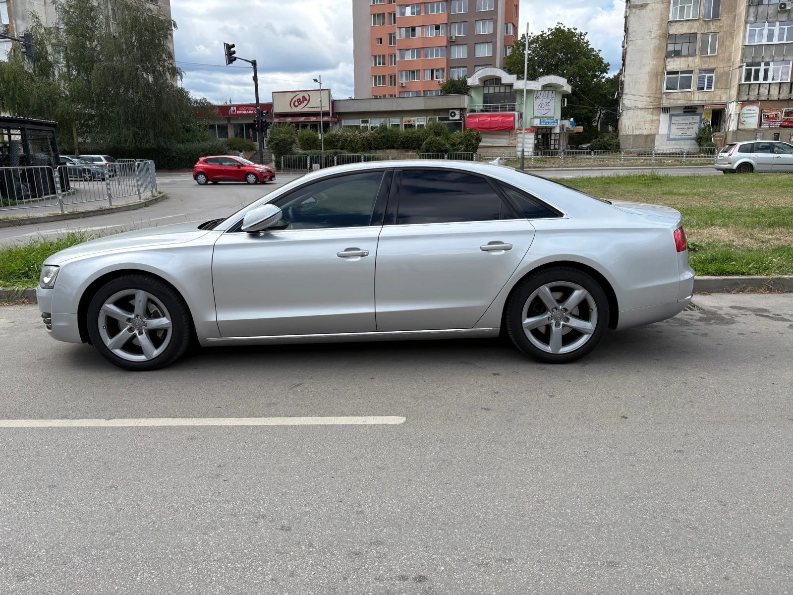Audi A8, снимка 4 - Автомобили и джипове - 56194835