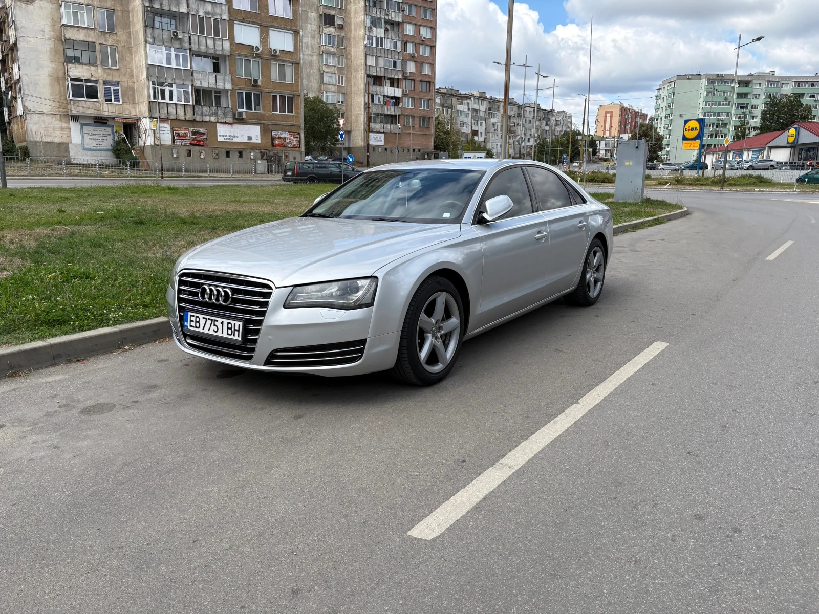 Audi A8, снимка 5 - Автомобили и джипове - 56194835