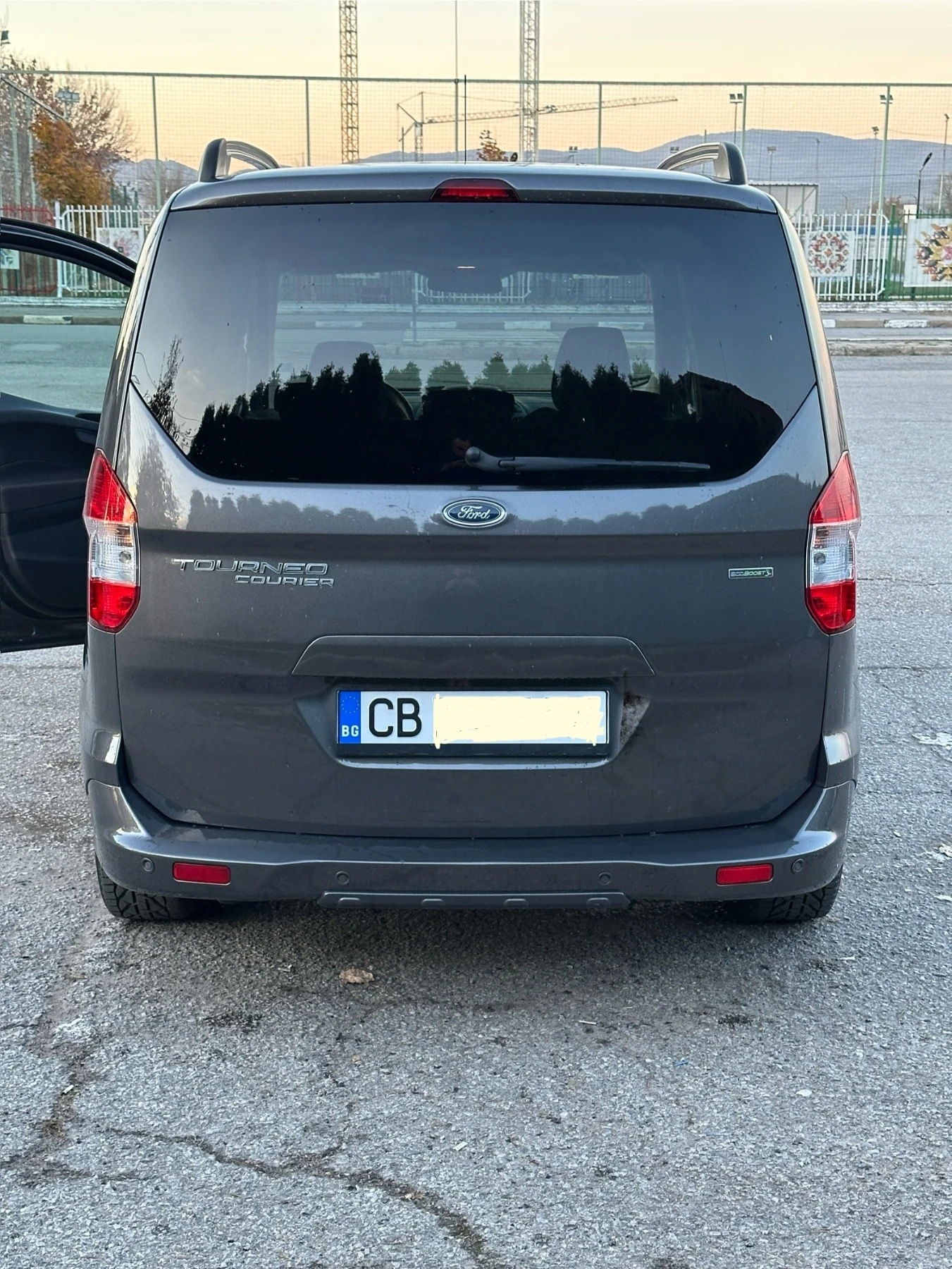 Ford Courier Товаропътнически, снимка 2 - Автомобили и джипове - 56227604