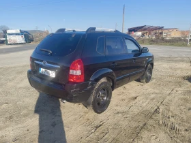 Hyundai Tucson 2.0 CRD? - 4000 € / 7823.32 лв. - 82700258 4