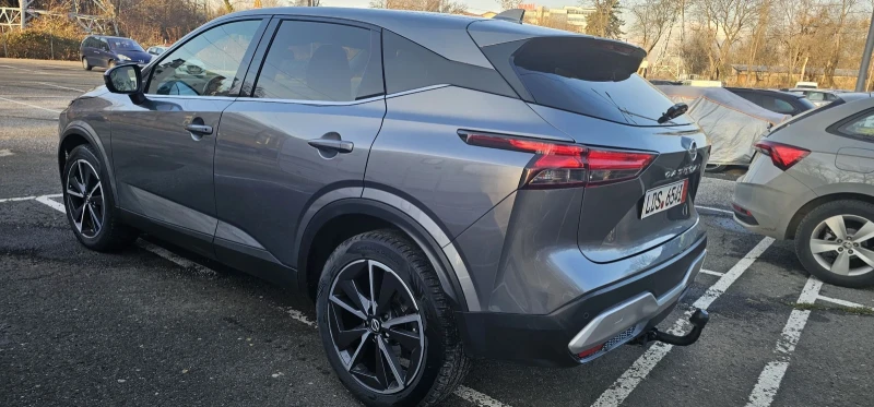 Nissan Qashqai 1.3 бензин Автомат 360 Холандия , снимка 3 - Автомобили и джипове - 52858329